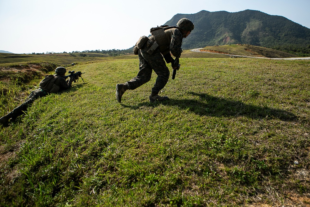 'China Marines' attack, refine platoon tactics during 31st MEU EABO exercise