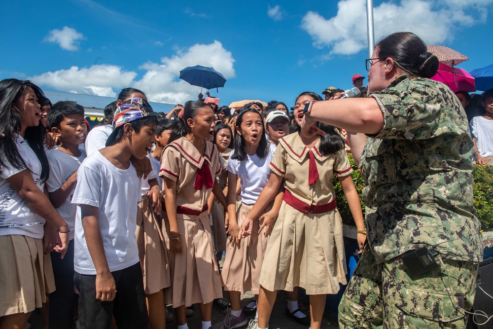 Pacific Partnership 2019 Participants Interact with San Jose National High School Students during Host Nation Engagement