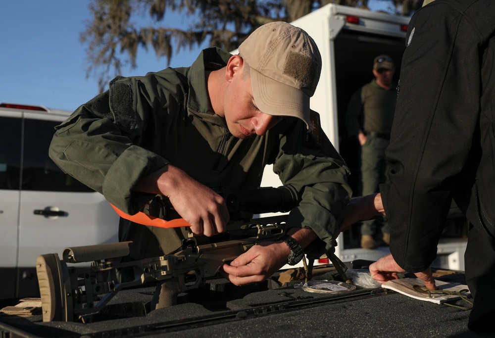 Parris Island Special Reaction Team trains during terrorism/force protection exercise