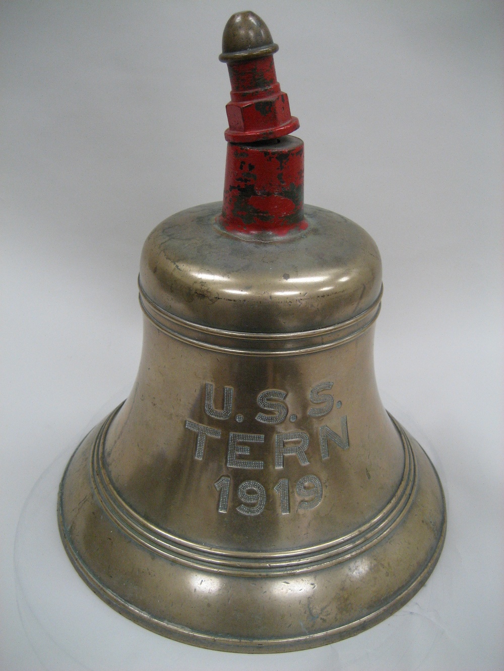 Pearl Harbor Minesweeper Ship Bell arrives at NSWC PCD