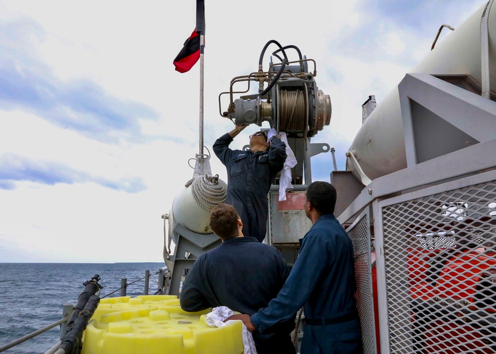 USS Pioneer Minesweeping operations