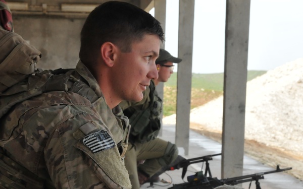 Israeli, U.S. paratroopers train together