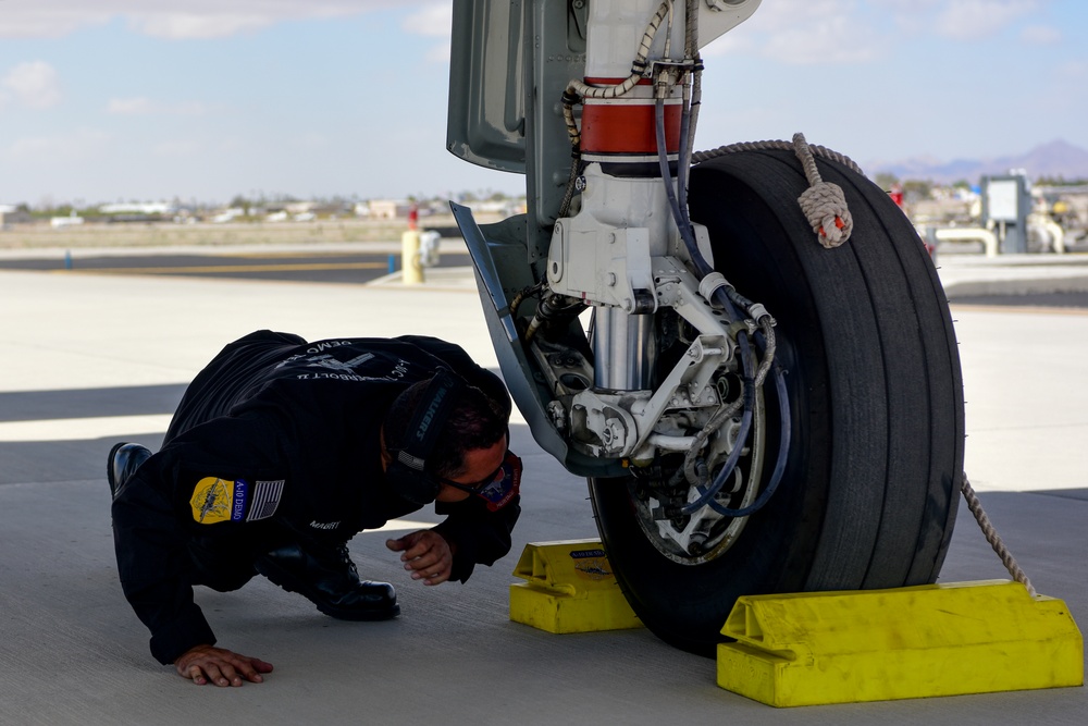 A-10 Demo Team performs at Yuma Air Show