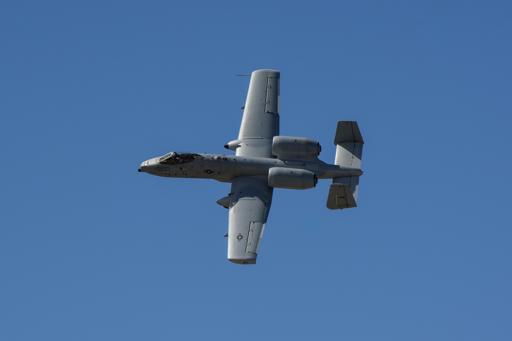 A-10 Demo Team performs at Yuma Air Show