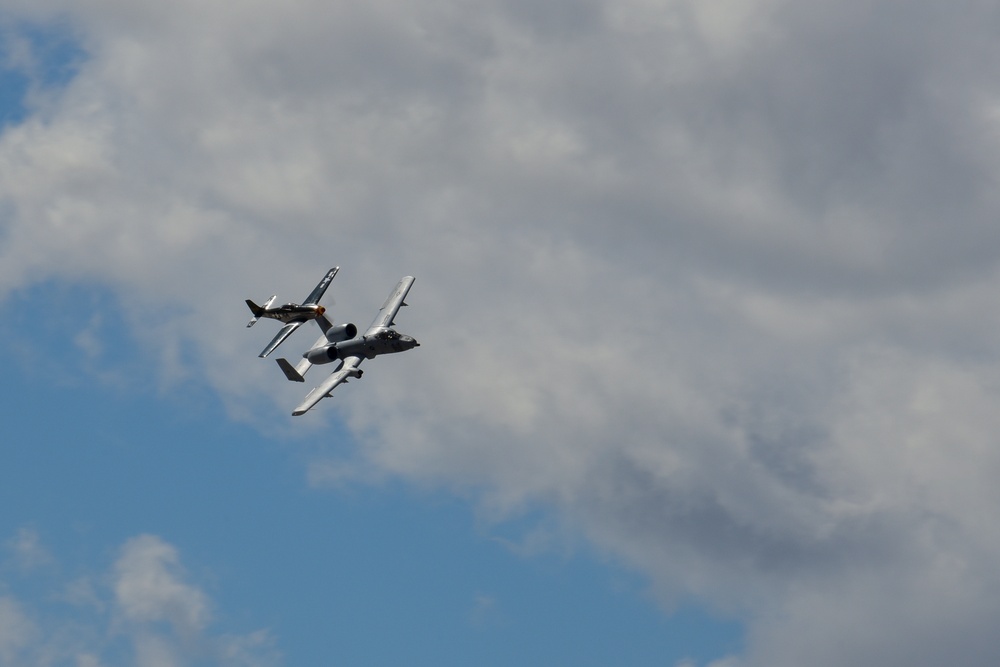 A-10 Demo Team performs at Yuma Air Show