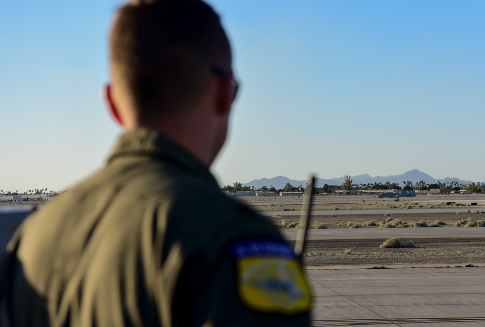 A-10 Demo Team performs at Yuma Air Show