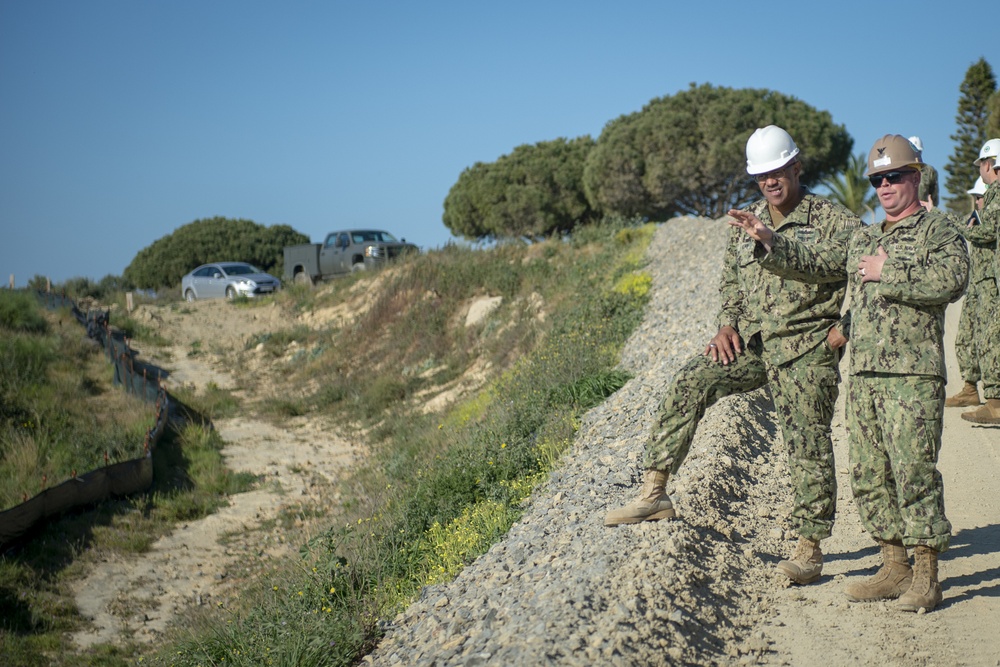 DVIDS - Images - Fleet Master Chief Raymond Kemp Visits NMCB 133 [Image ...