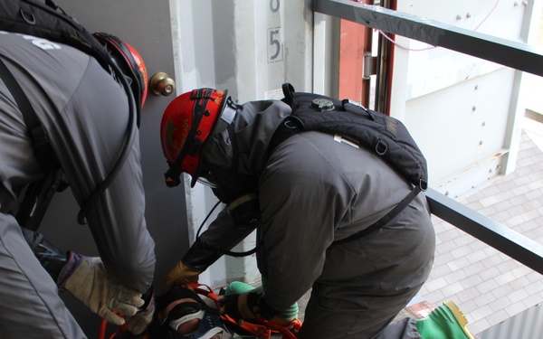 Soldiers Conduct Training for DCRF Mission