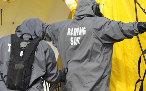 Soldiers Conduct Training for DCRF Mission