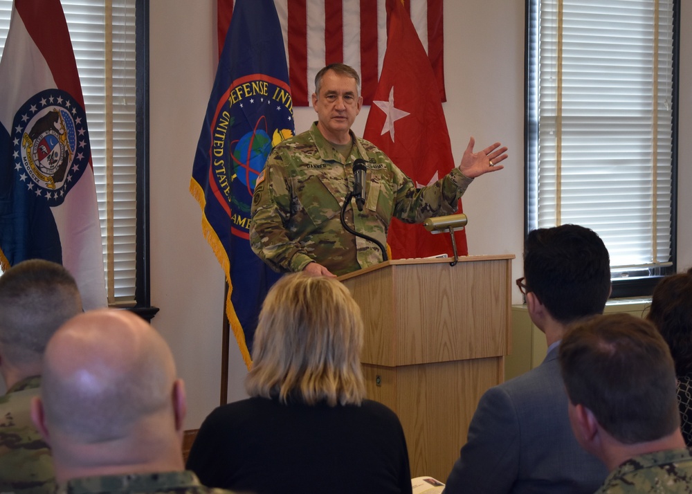 Missouri National Guard, Defense Intelligence Agency open joint reserve intelligence center in St. Louis