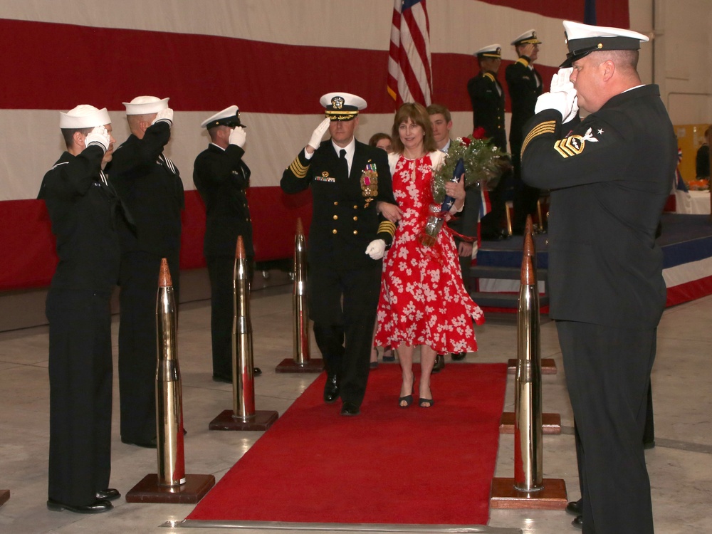 NAS Fallon Holds Combined Change of Command and Retirement Ceremony