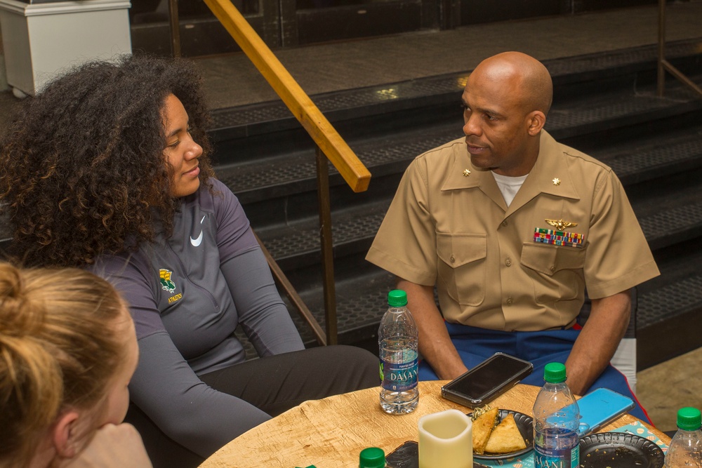 Dvids Images Marines Teach Core Values At The 2019 Battles Won Symposium Reception Image 4 7761