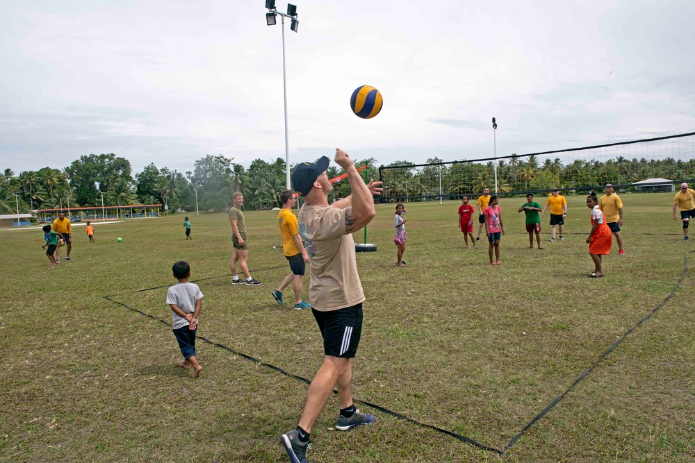 Pacific Partnership 2019 Holds Sports Fair at Laura Elementary School