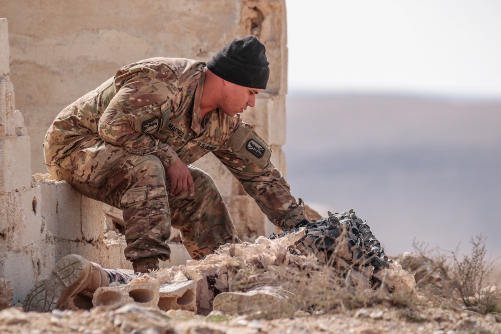 Jordan Armed Forces and U.S. Army Train Snipers and Spotters