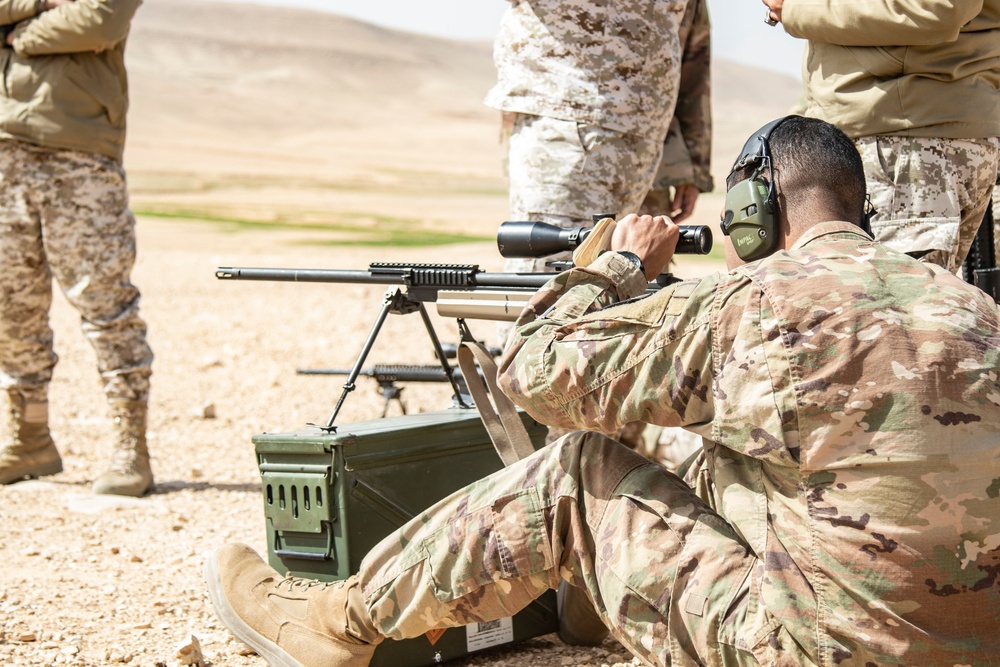 Jordan Armed Forces and U.S. Army Train Snipers and Spotters