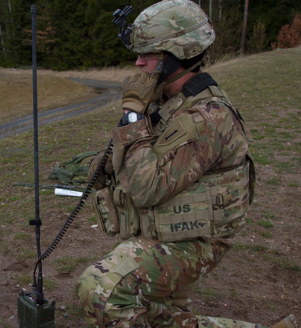 Scouts qualify with heavy weapons