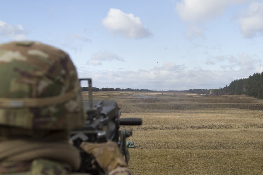 Scouts qualify with heavy weapons