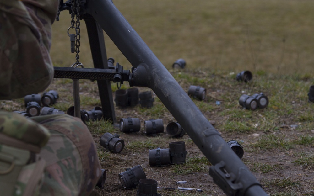 Scouts qualify with heavy weapons