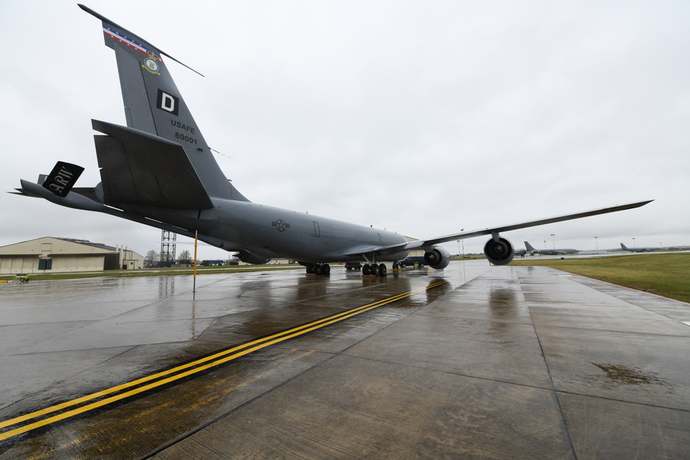 Historical Documentation KC-135 Stratotanker (Tail #0001)