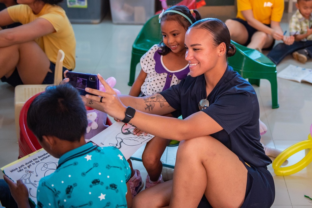 Pacific Partnership 2019 Personnel Visit SOS Children’s Village Tacloban