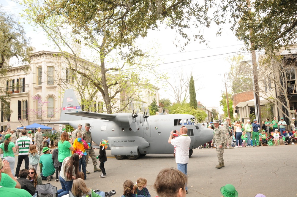 165th AW participates in Savannah St. Patrick's Day parade 2019