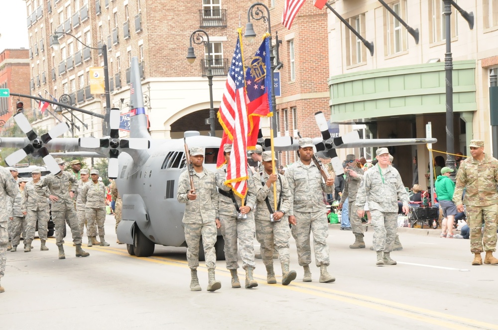 165th AW participates in Savannah St. Patrick's Day parade 2019