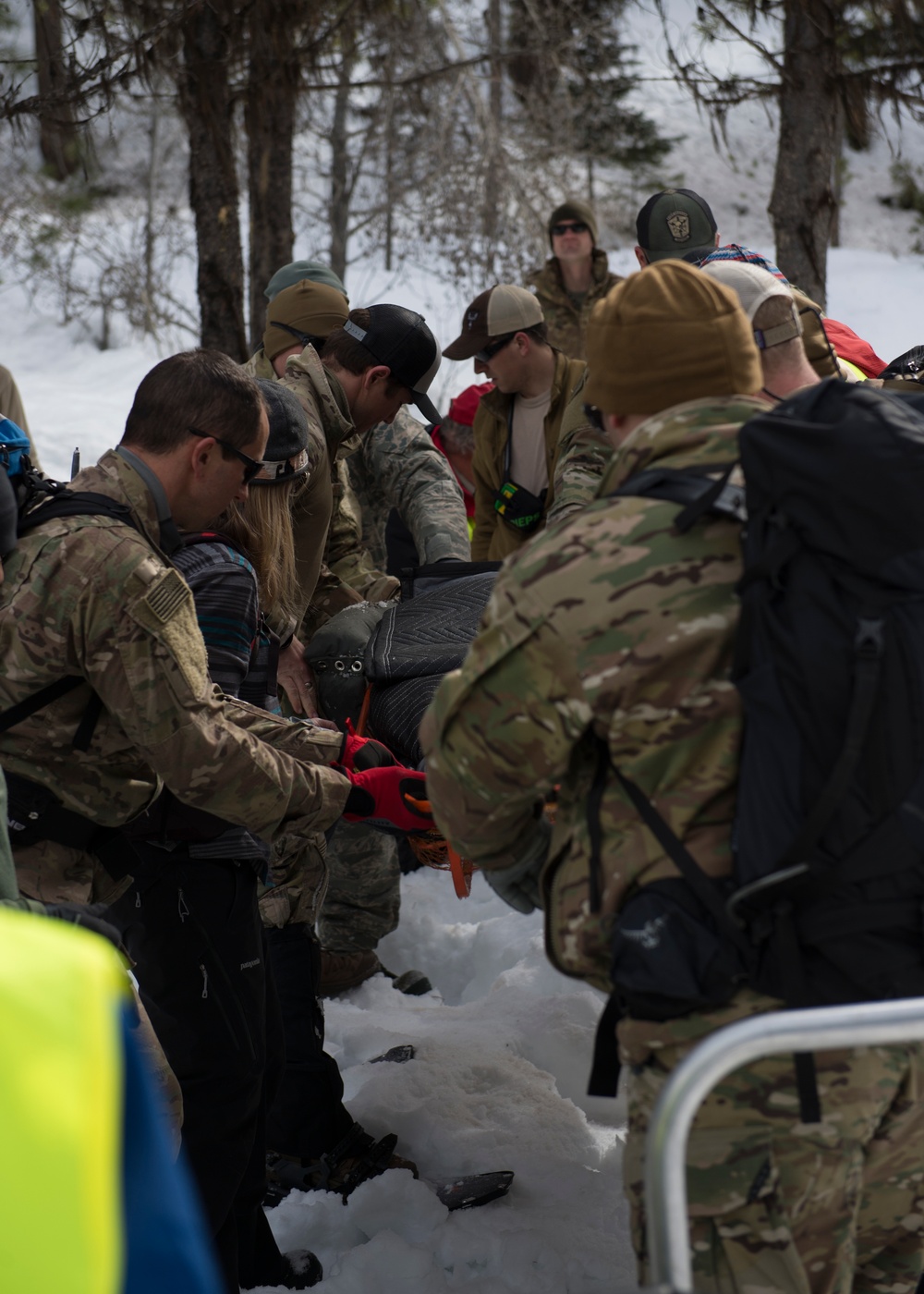 IDANG members participate in search and rescue training