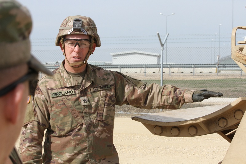 Soldiers conduct familiarizaion training on M88A2