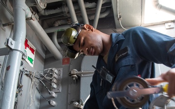 USS Chief conducts replenishment at sea