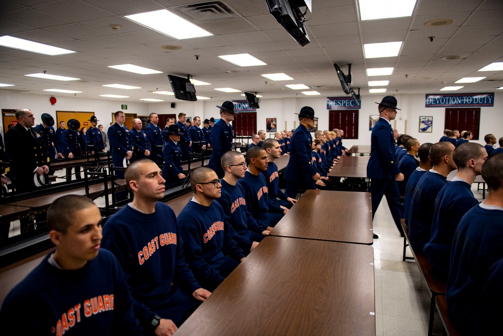 Recruit Company Golf-197 Pickup