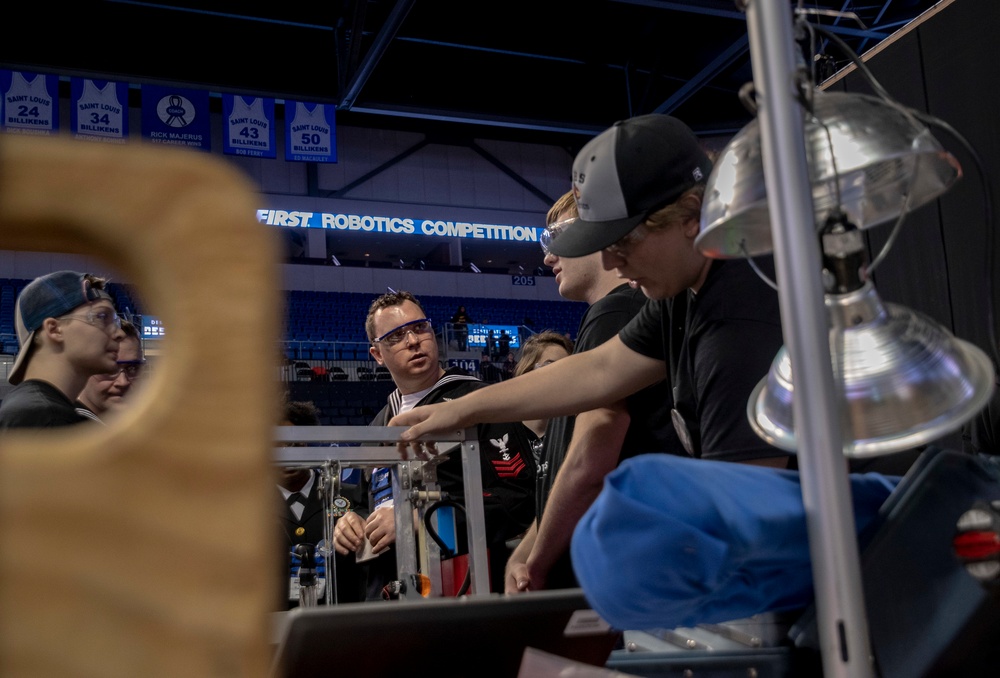 FIRST Robotics St. Louis Regional 
Competition FIRST Robotics St. Louis Regional 
Competition