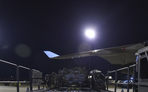 171ARW Loads Contracted Boing 747