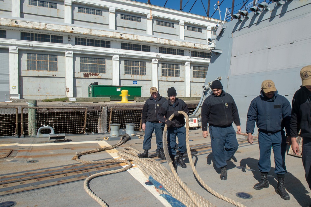 USS Jason Dunham (DDG 109) Visits Boston