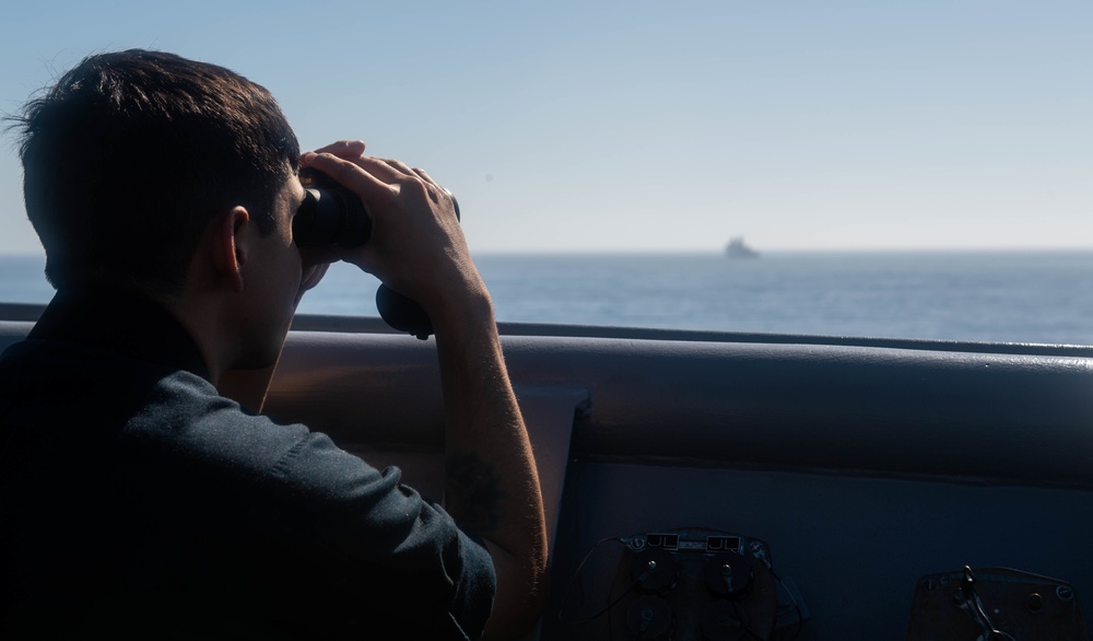 USS Harpers Ferry Conducts SNOOPIE Operations