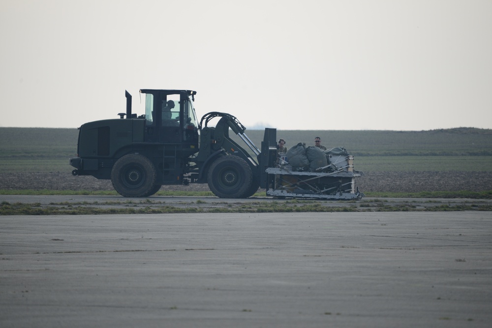 435th Contingency Response Group' heavy drop on SHAPE Airfield Chièvres Air Base
