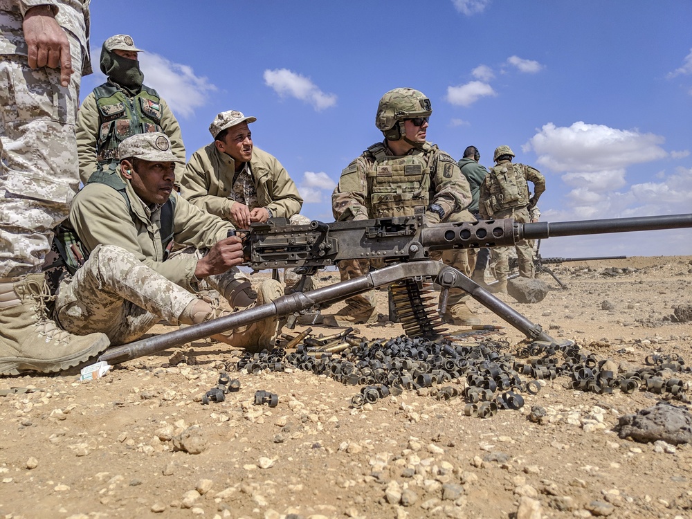 U.S. Army and Jordan Armed Forces Conduct Weapon Familiarization