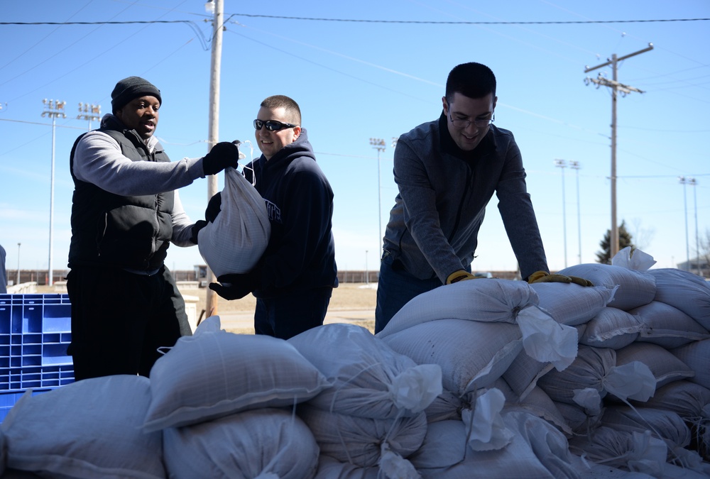 DVIDS - Images - Team Offutt battles flood waters [Image 3 of 9]