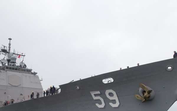 USS Princeton (CG 59) Pulls into Naval Weapons Station Seal Beach