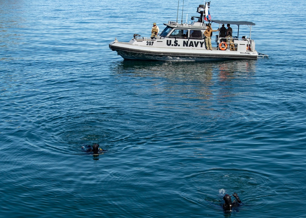 Seabees from UCT-2 and Sailors from CRS-3 and 11 Perform Pier Hydrographic Survey Training at Santa Rosa Island During Pacific Blitz 2019