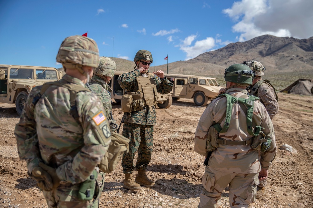 DVIDS - Images - 2nd Marine Division CG Visits Marines Training in Fort ...