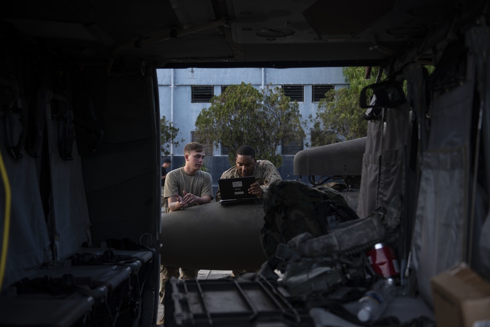 1-228th Avn Regt. trains with El Salvador Special Forces