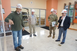 Music City mayor notes fascination of Old Hickory Dam in operation