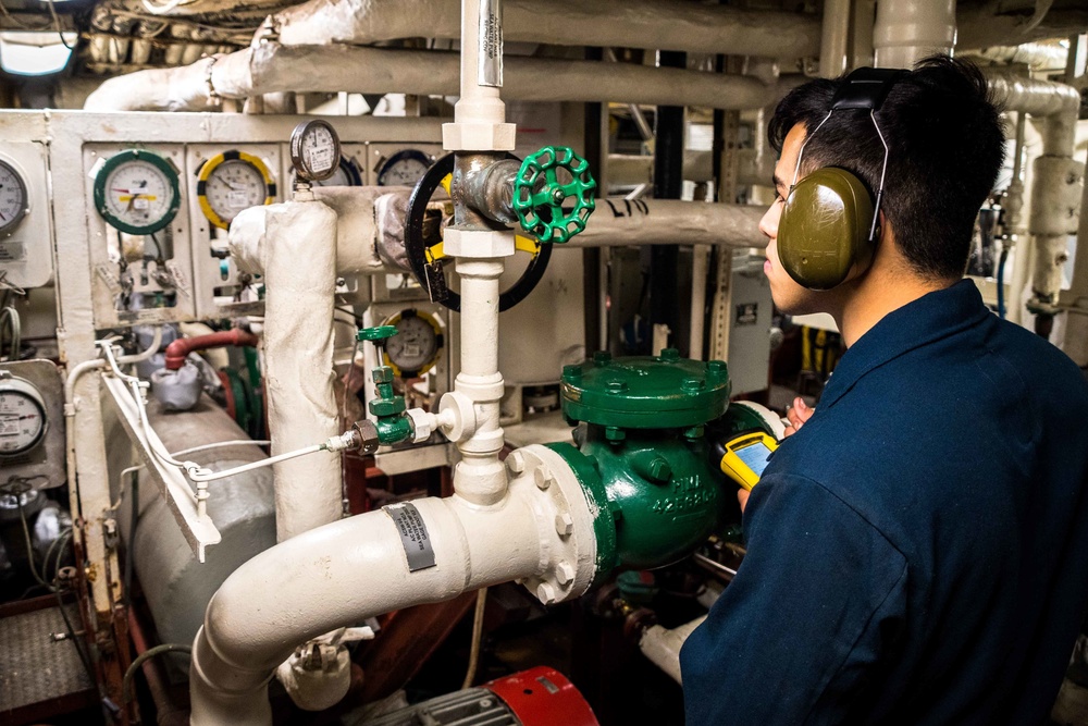 Main Machinery Room USS Harpers Ferry (LSD 49)