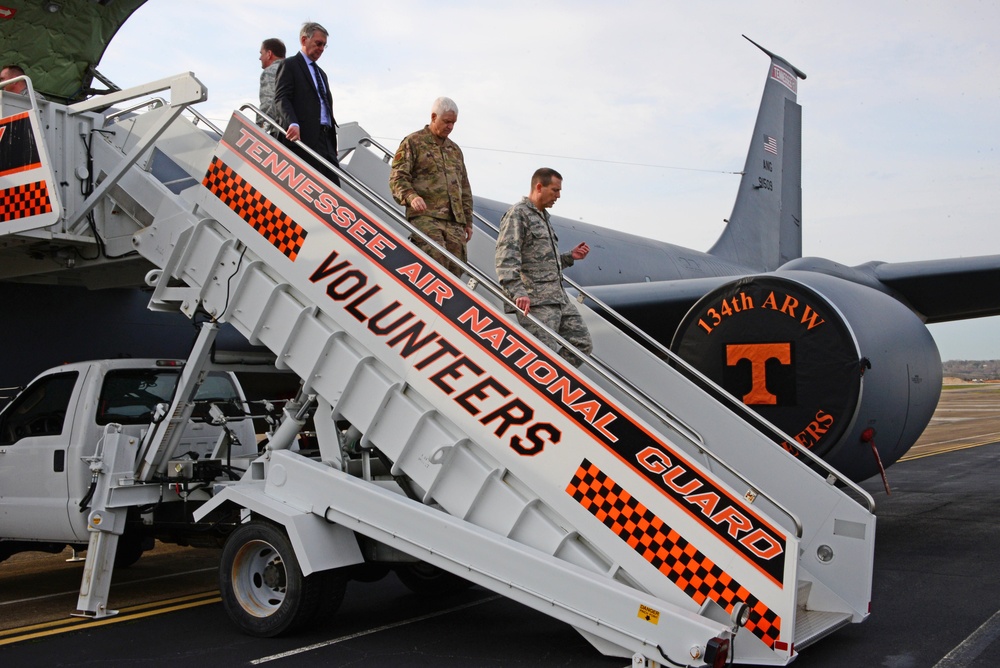 Air National Guard Director and Executive Director visit McGhee Tyson ANG Base