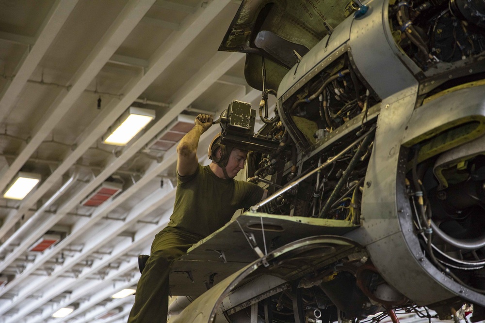 MV-22 Osprey Engine Repair