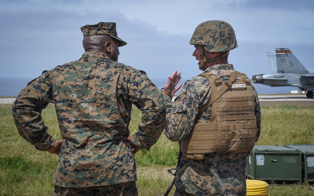 Pacific Blitz 2019: CNO, MCPON, CMC, SMMC visit San Clemente Island Sailors, Marines