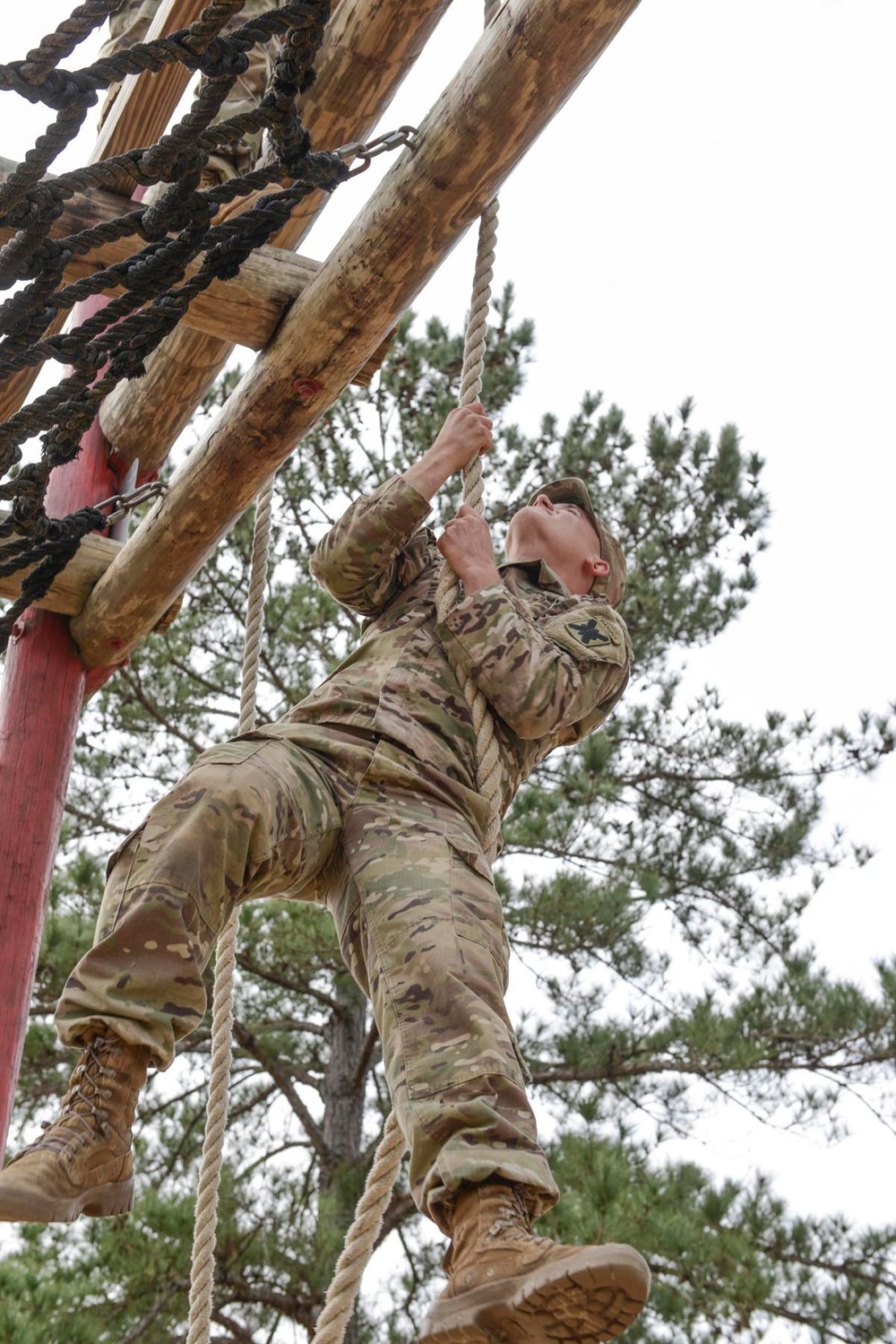 First junior enlisted in La. Guard earns Ranger tab, jump wings