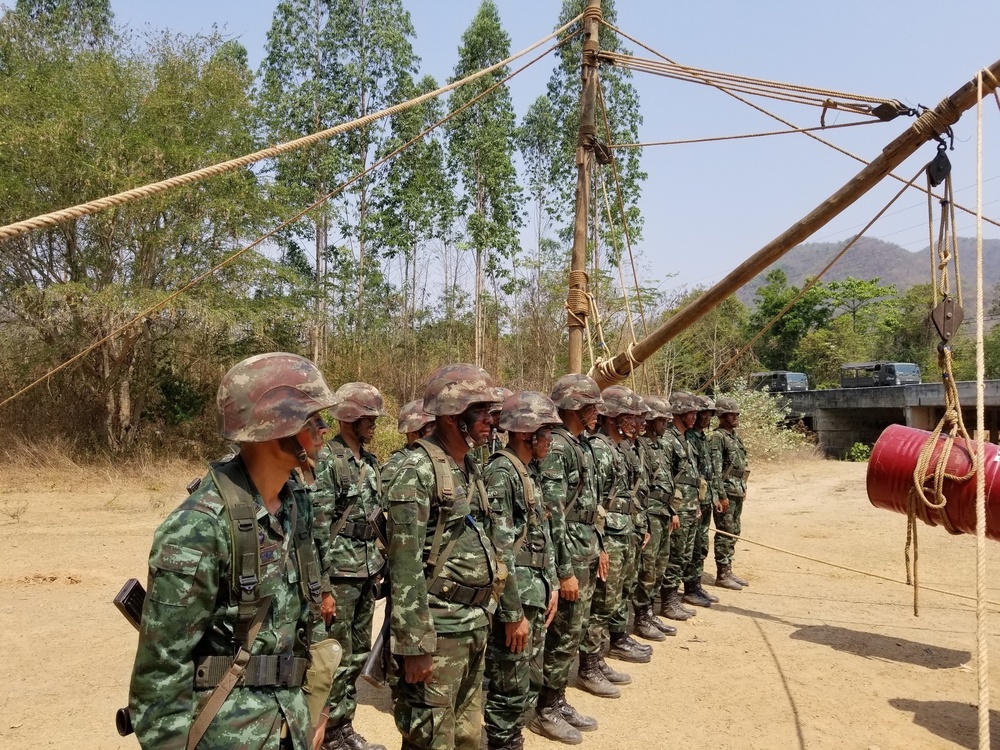 U.S.-Thai Army engineers conduct SMEE including field expedient heavy lift techniques