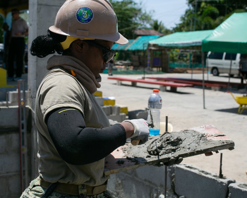 Balikatan 2019: AFP, Seabees Construct Medical Facility