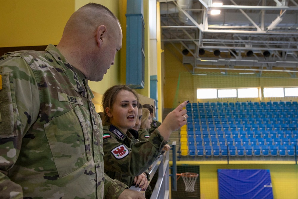 101st BSB Partners with Polish students